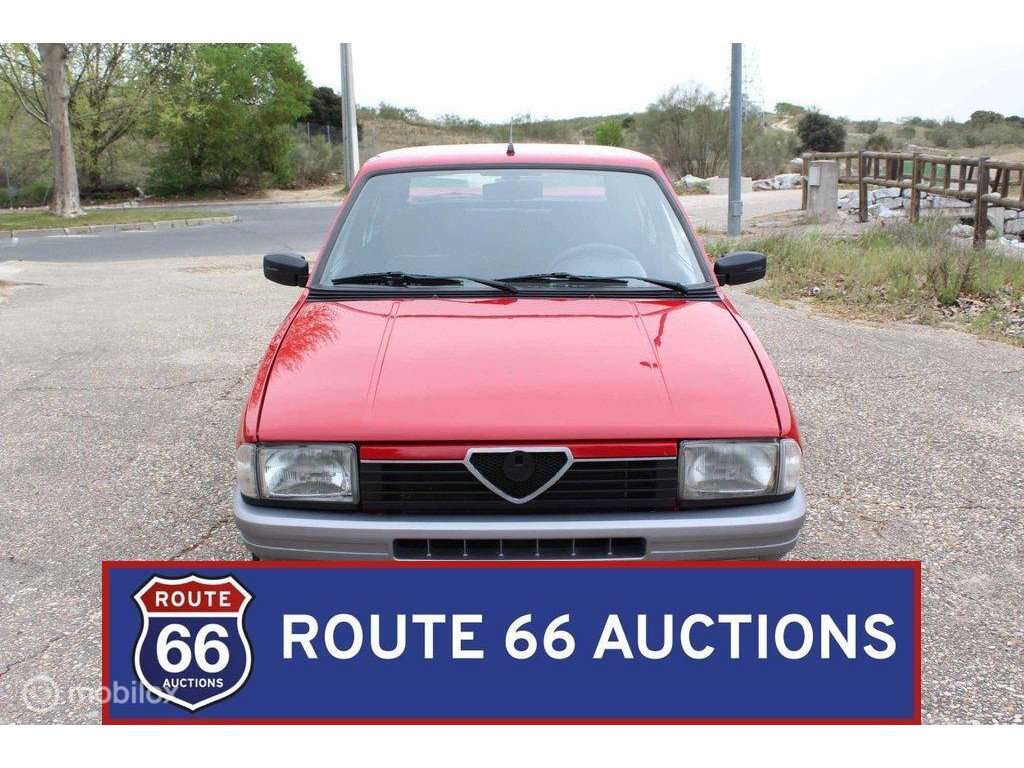 1989 Alfa Romeo 33 - 1.3 Red | 1989 | Route 66 Auctions, foto 3