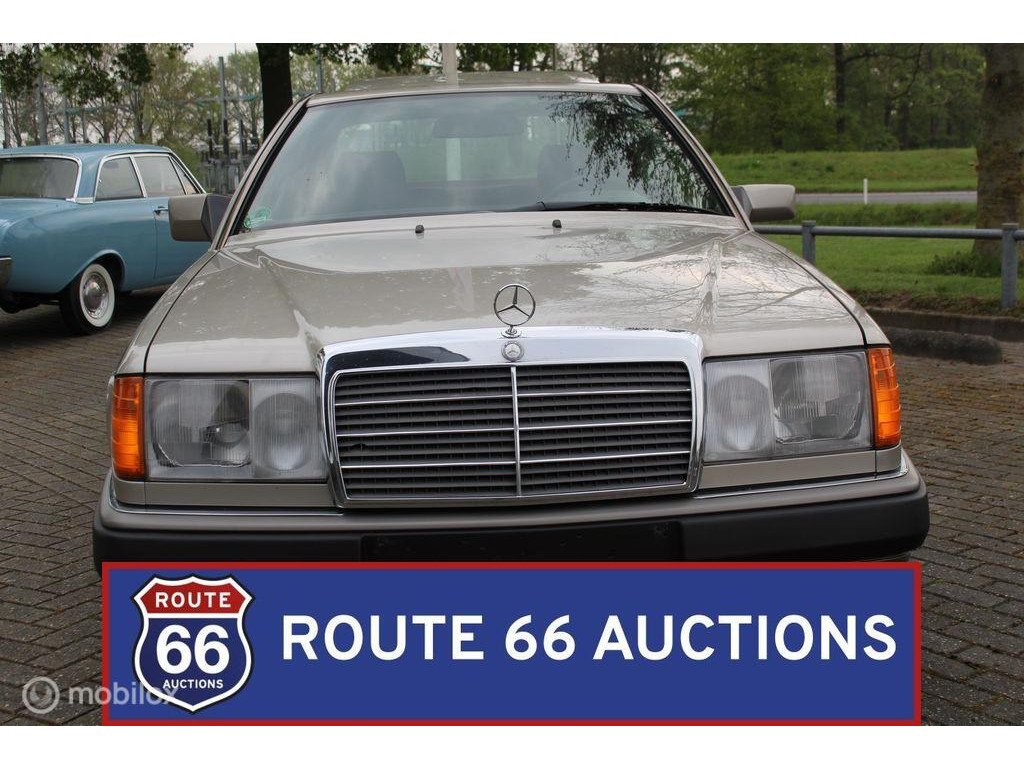 1991 Mercedes-Benz E-Class - 230 CE, foto 4