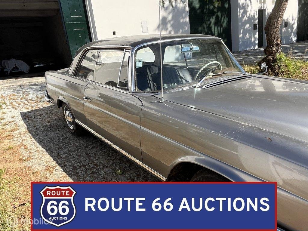 1961 Mercedes-Benz S-Class Heckflosse - 220 Coupe, foto 2