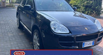 Porsche Cayenne (2002 - )