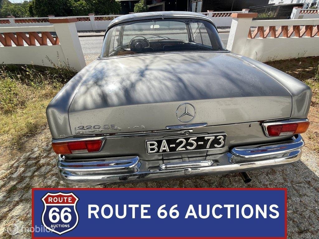 1961 Mercedes-Benz S-Class Heckflosse - 220 Coupe, foto 4