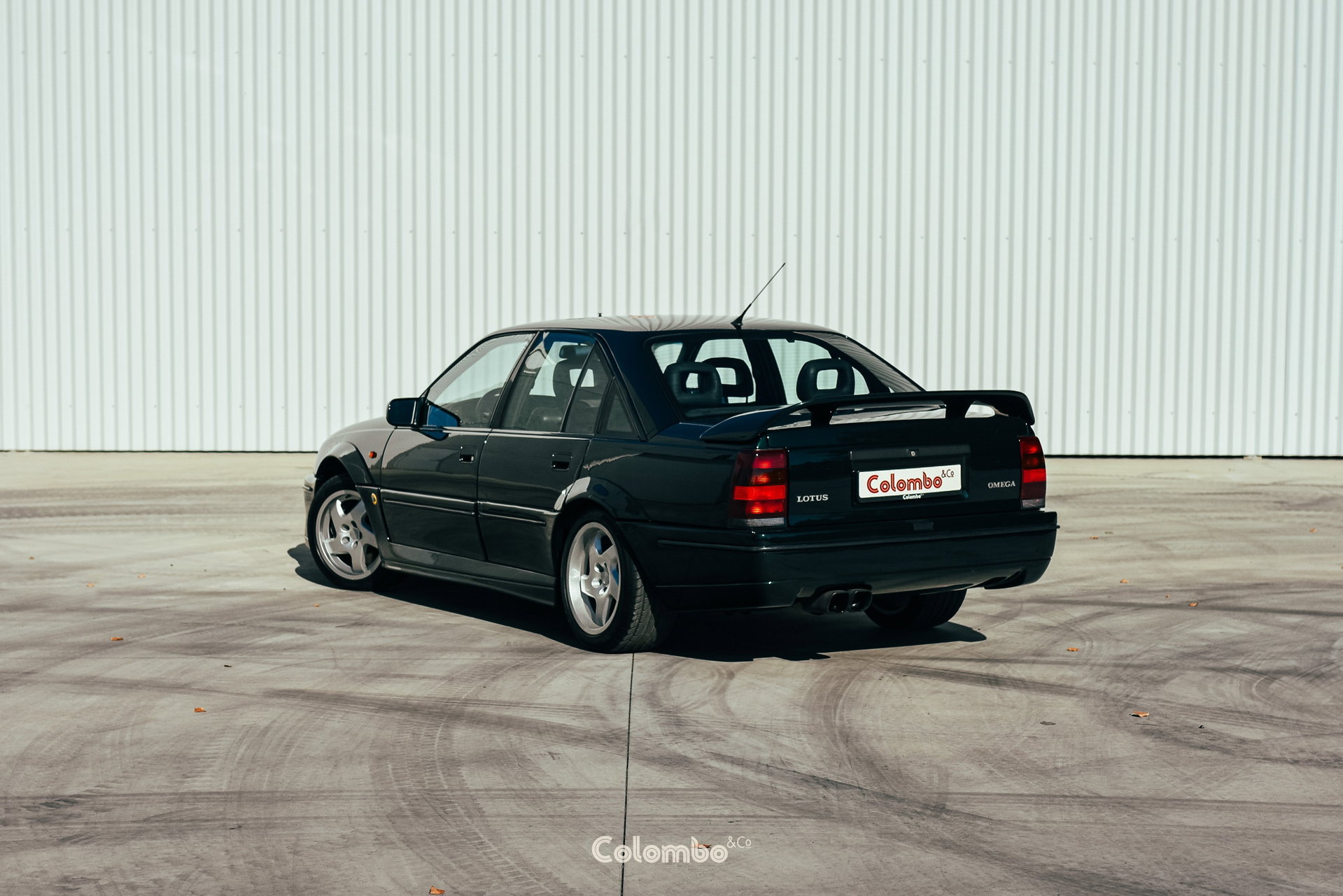 1992 Lotus Omega - The perfect getaway car, foto 5