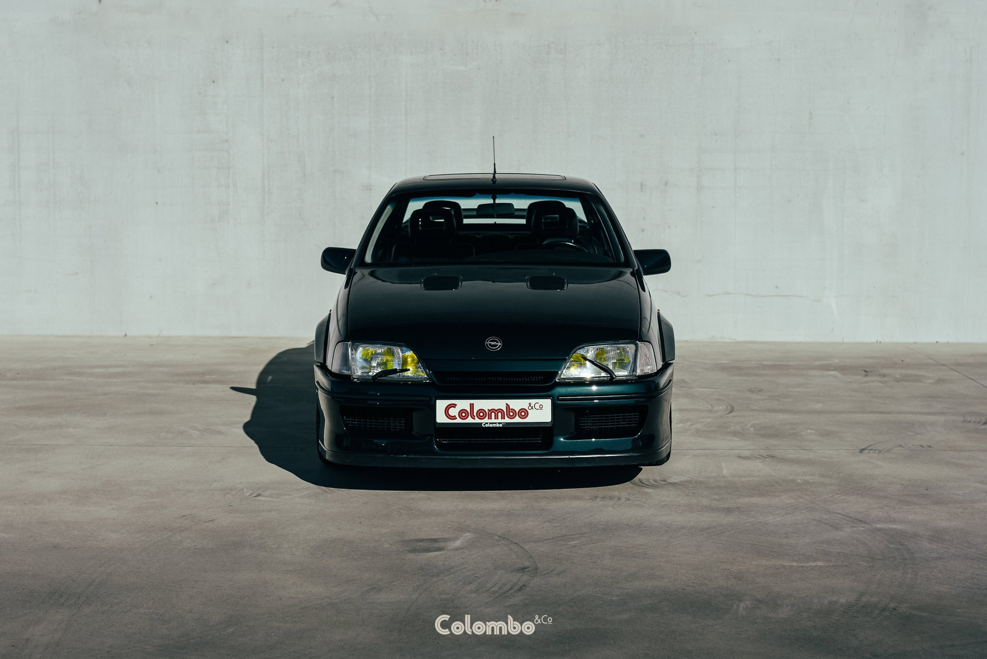 1992 Lotus Omega - The perfect getaway car, foto 10