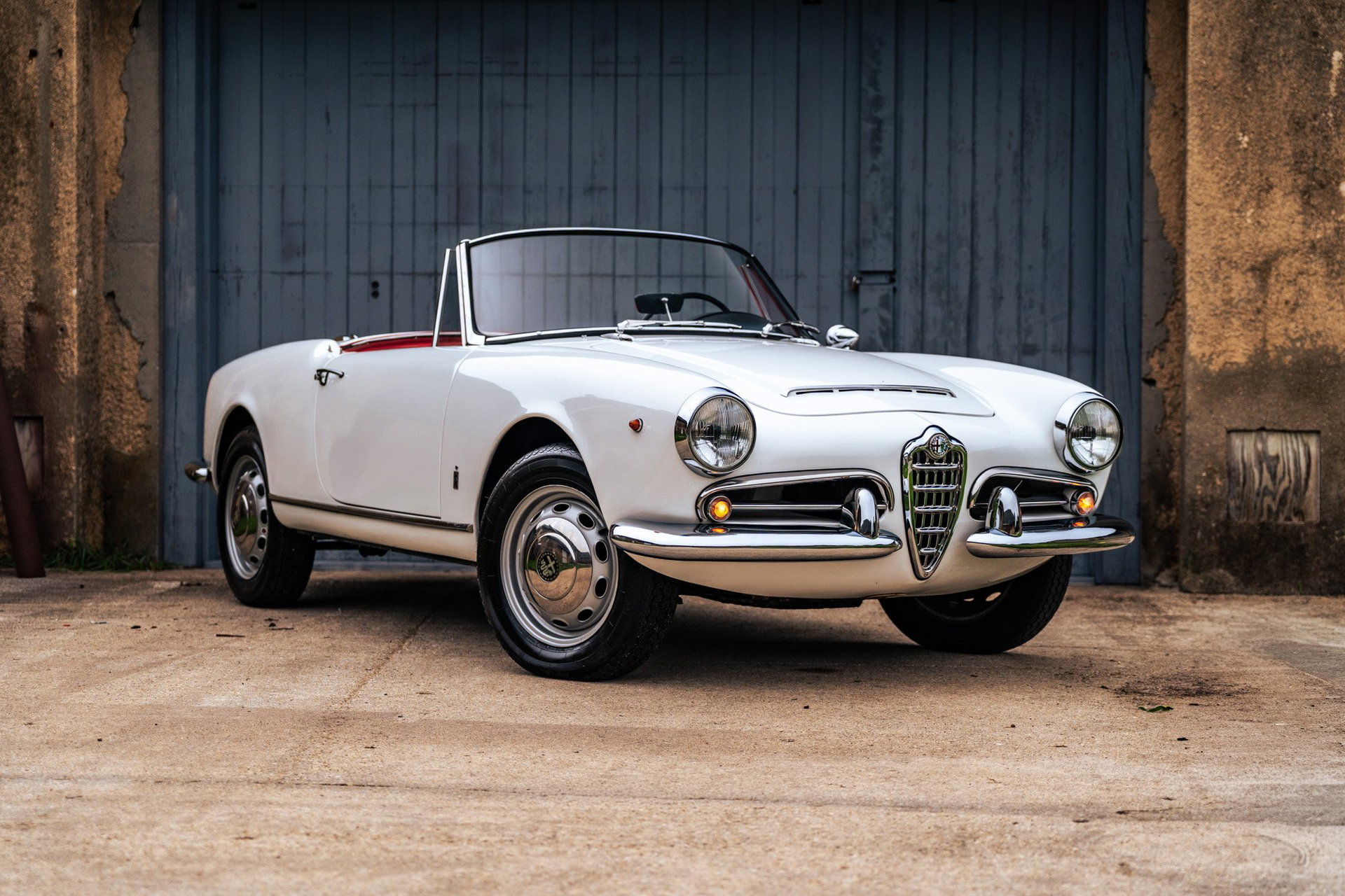 1966alfagiulia_001.jpg