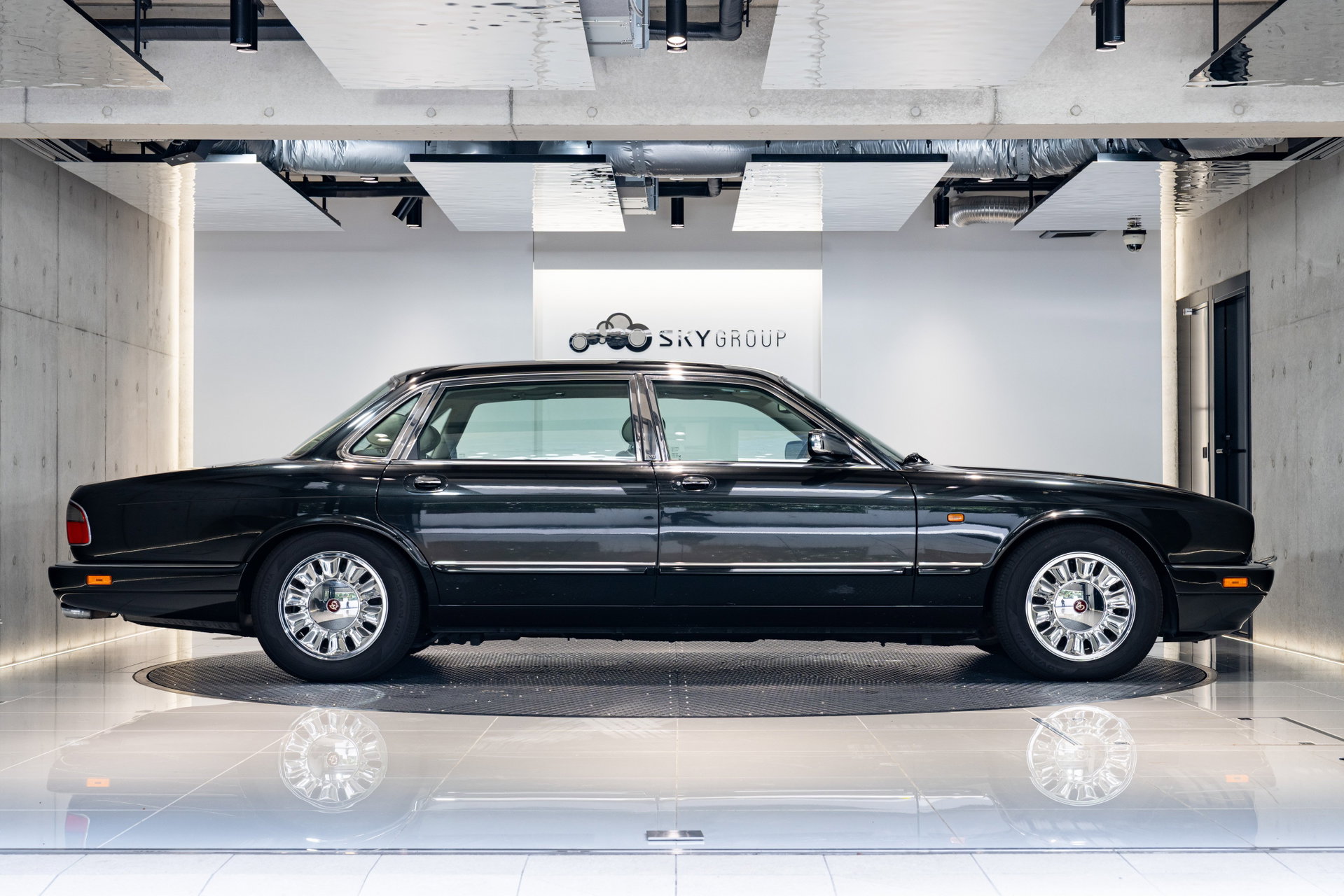 1997 Daimler V12 - Daimler Majestic, foto 2