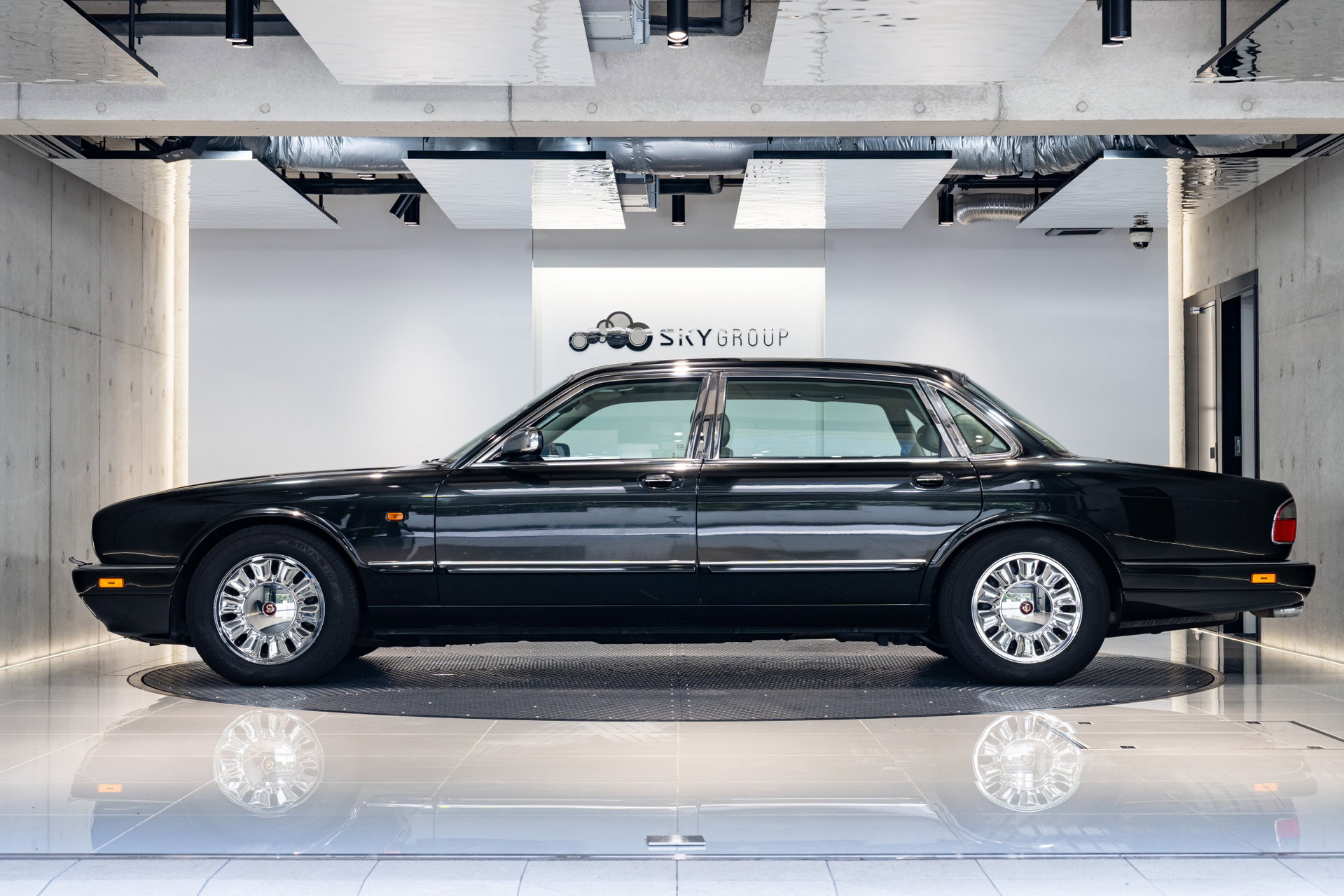 1997 Daimler V12 - Daimler Majestic, foto 4