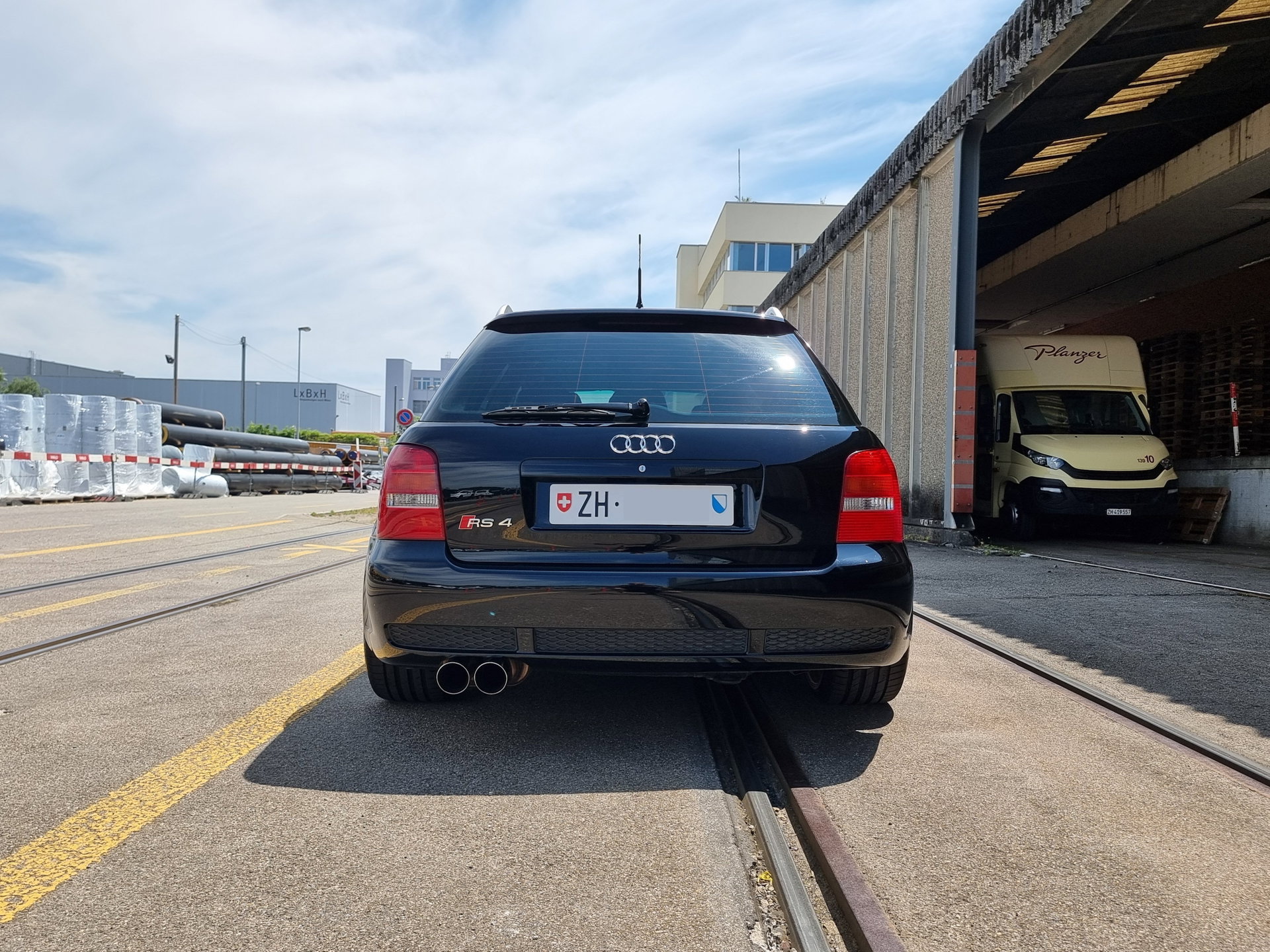 2001 Audi RS 4 - NEU: direkt ab MFK und Service, KW V3, Rotiform 20’’, Fox 3.5’’ – Technisch TOP, foto 12