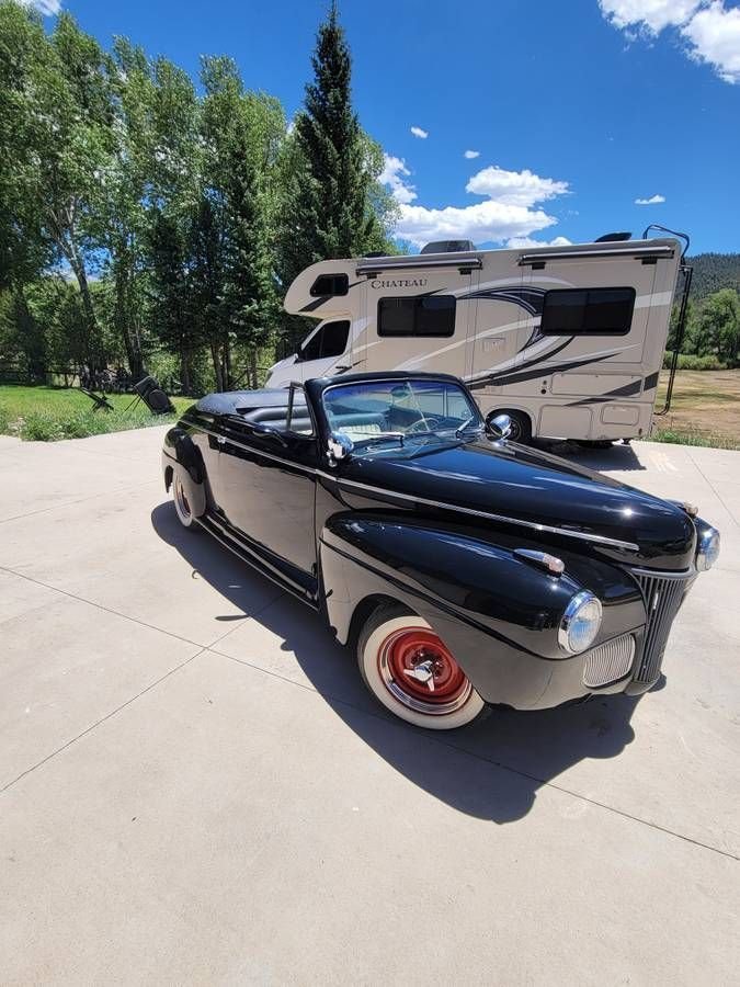 1941 Ford Convertible, foto 1