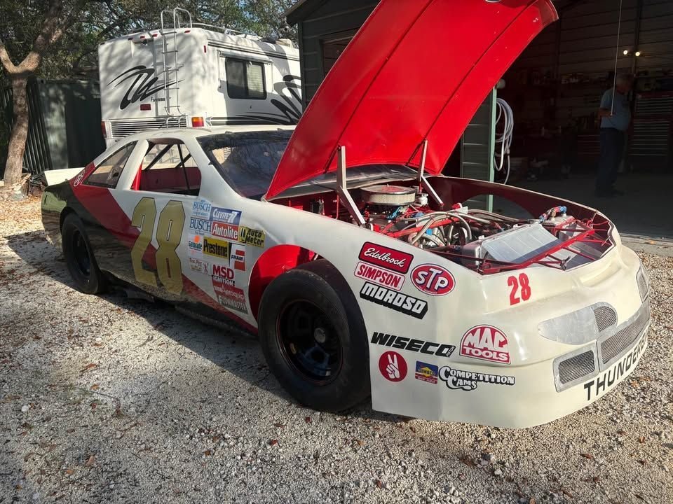 1992 Ford Thunderbird, foto 2