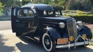 1936 Chevrolet Sedan - Suicide Doors, foto 1