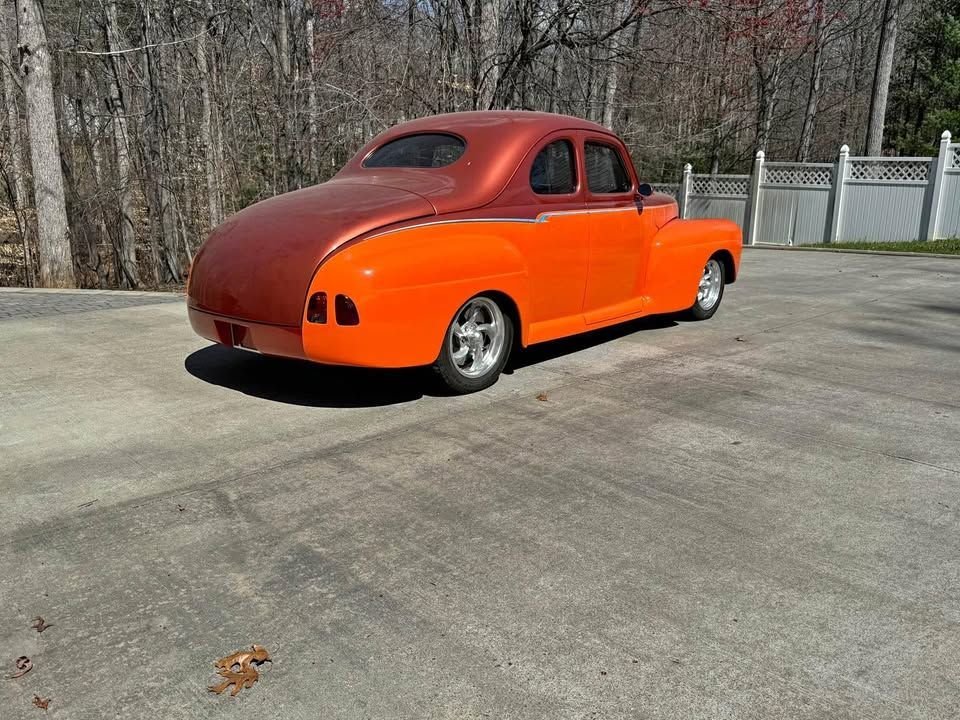 1948 Ford Custom - coupe, foto 2