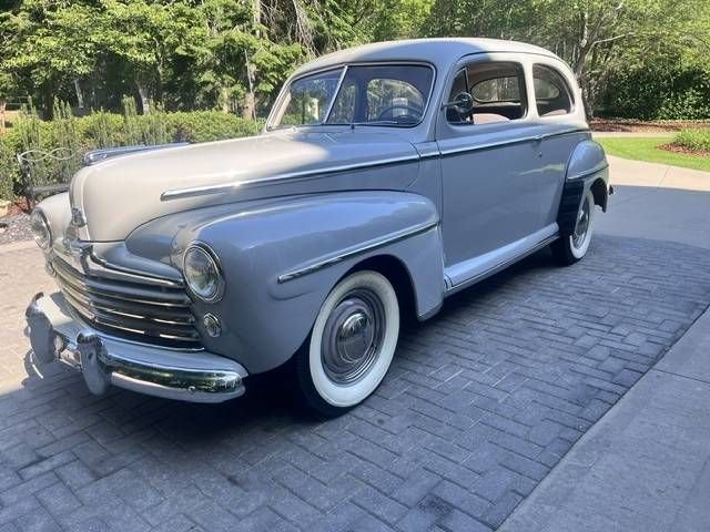 1948 Ford Super Deluxe - Tudor, foto 2