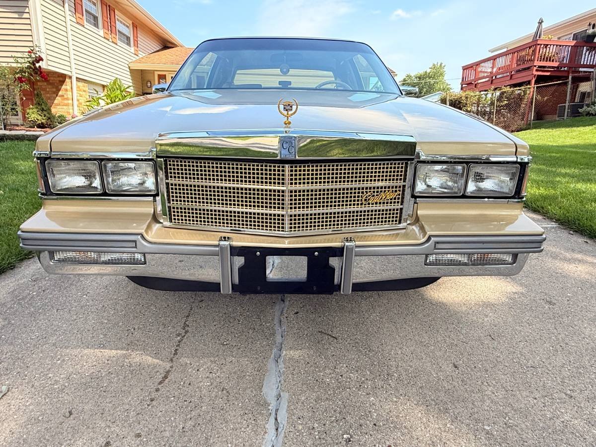 1986 Cadillac DeVille, foto 3