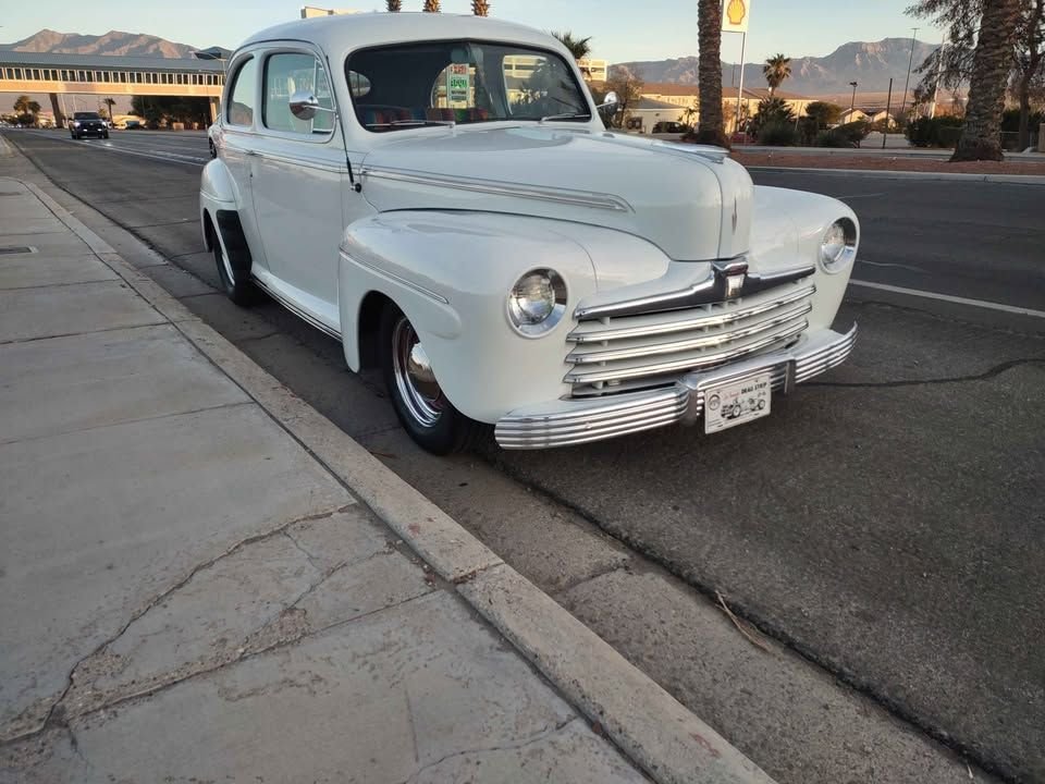 1946 Ford Super Deluxe - Tudor sedan, foto 1