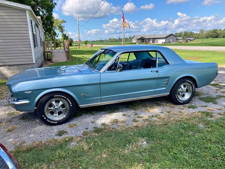 1966 Ford Mustang - coupe, foto 1