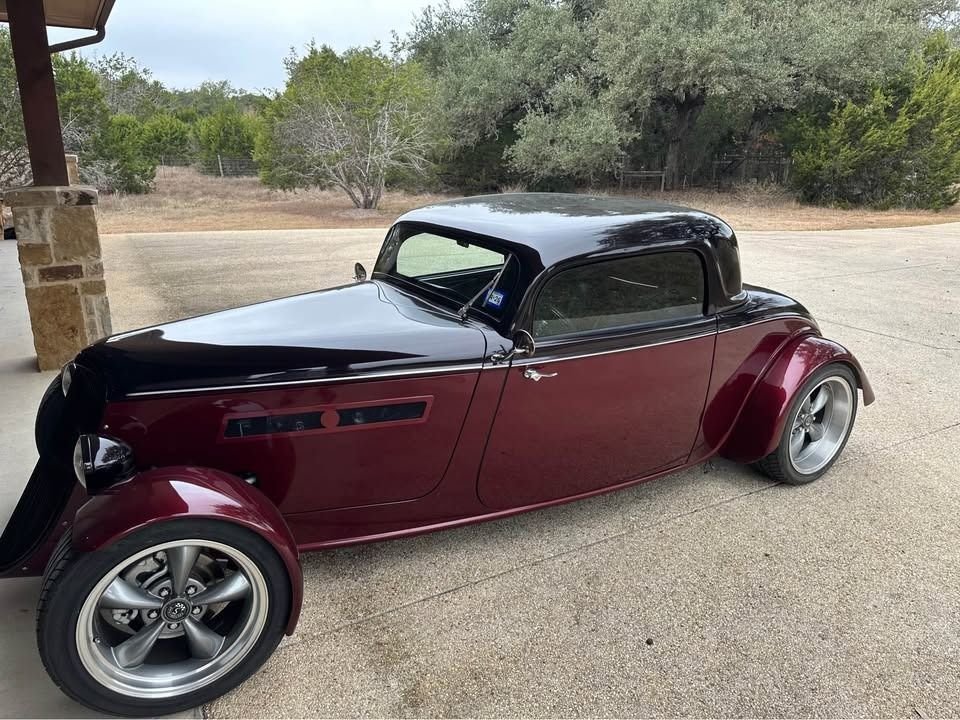 1933 Factory Five Hot-Rod, foto 3
