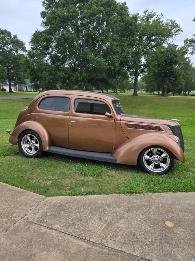 1937 Ford Sedan, foto 4