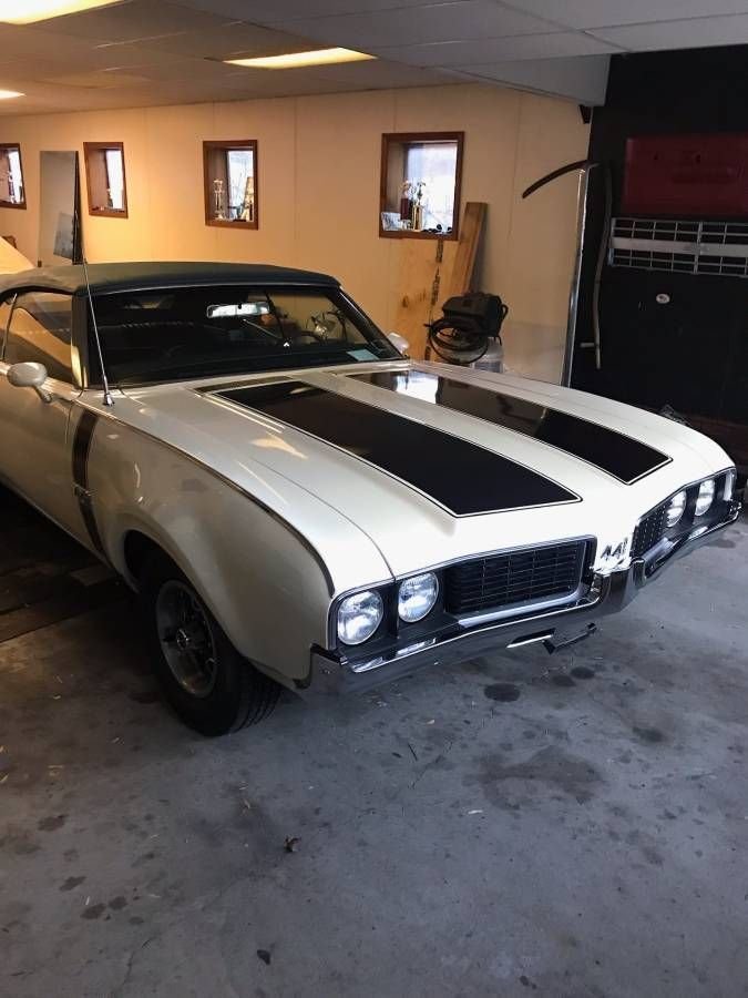1969 Oldsmobile Cutlass - Tribute Convertible, foto 2