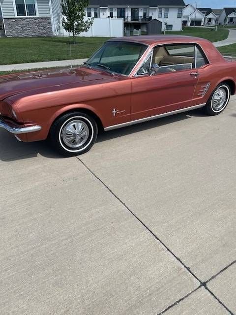 1966 Ford Mustang, foto 1