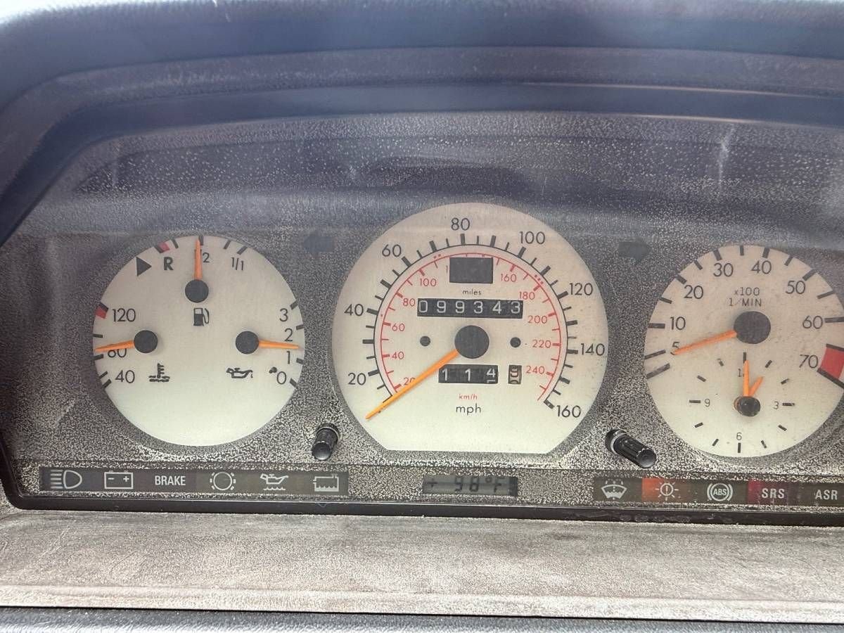 1992 Mercedes-Benz E-Class, foto 11