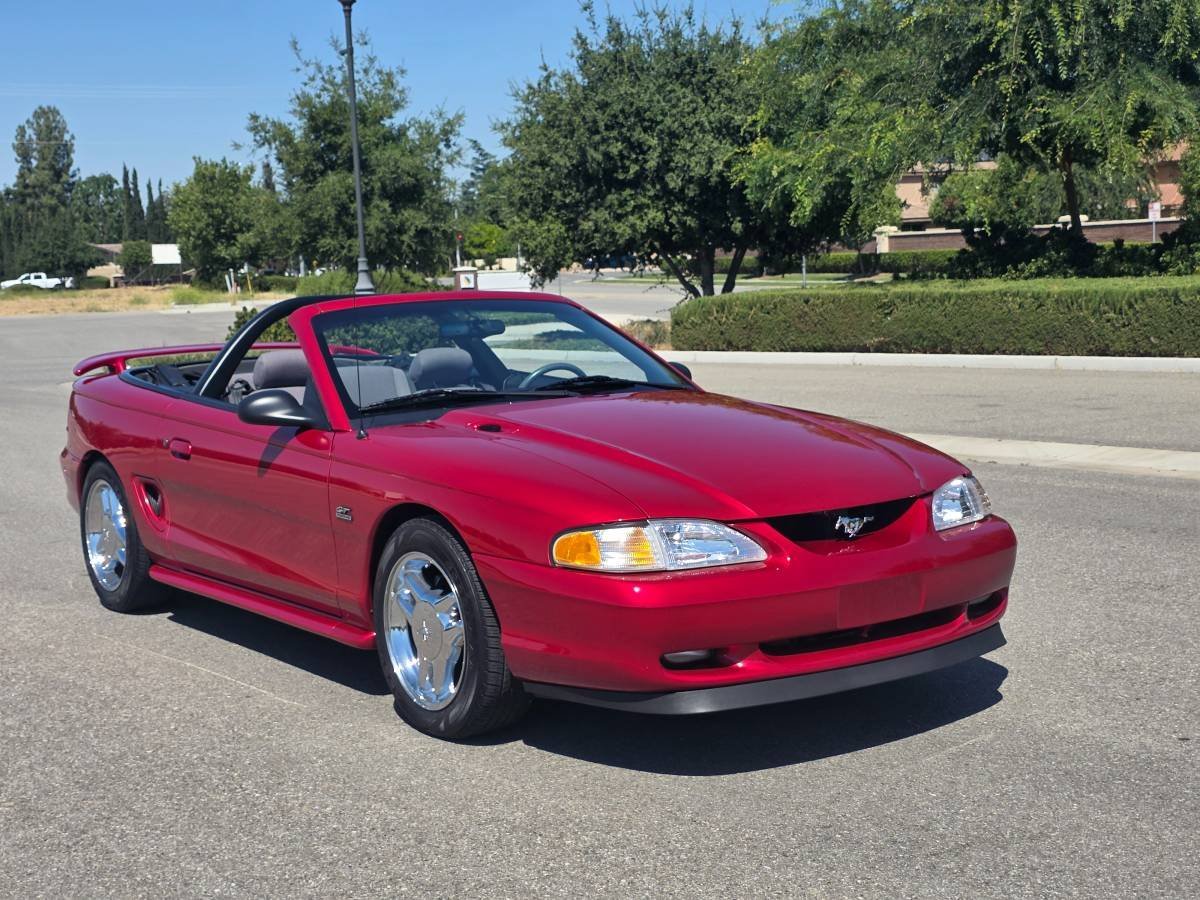 1994 Ford Mustang, foto 2