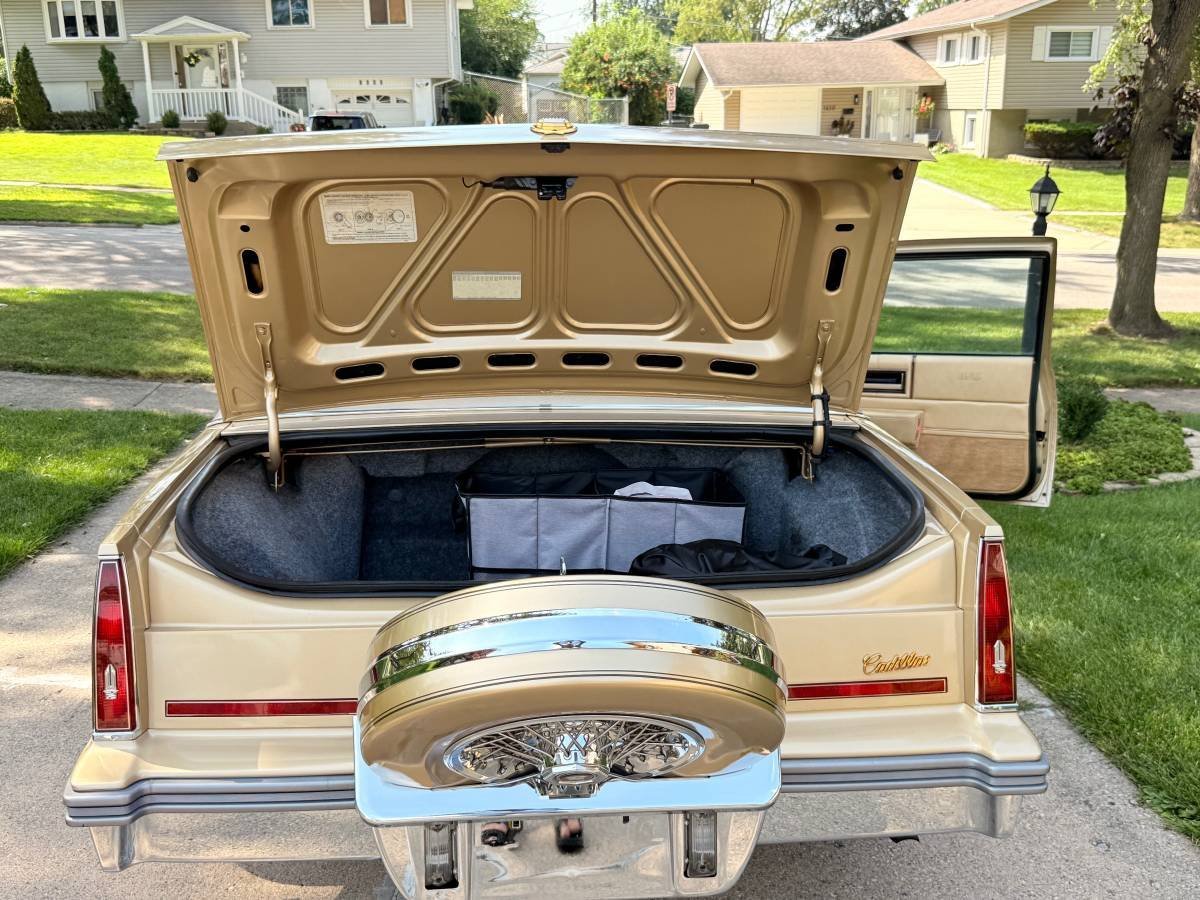 1986 Cadillac DeVille, foto 12