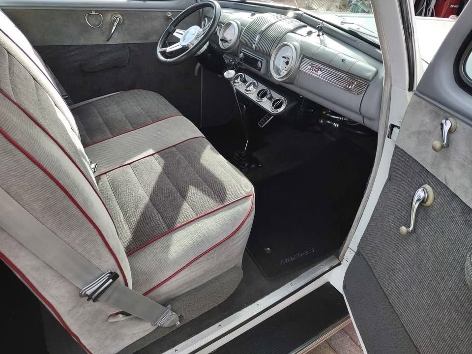 1946 Ford Super Deluxe - Tudor sedan, foto 9