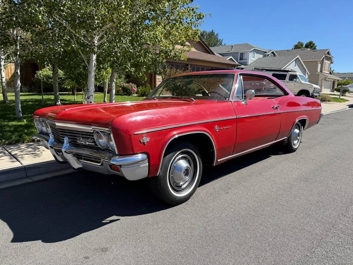 1966 Chevrolet Impala, foto 1