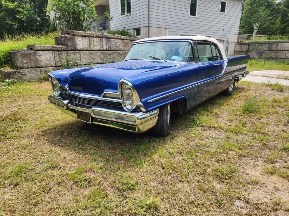 1957 Lincoln Premiere, foto 3