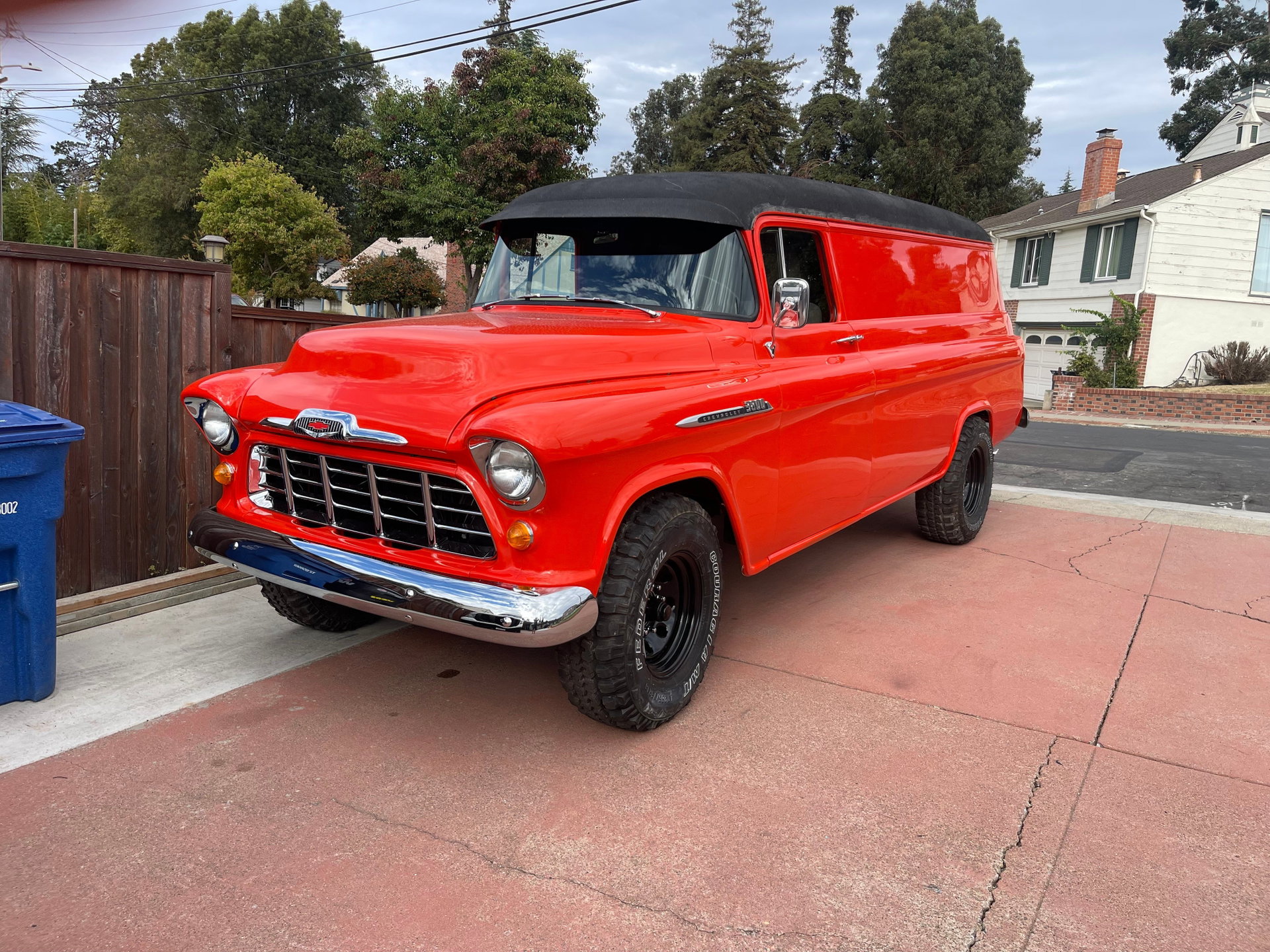 1956 Chevrolet 3800 - Panel Truck, foto 1