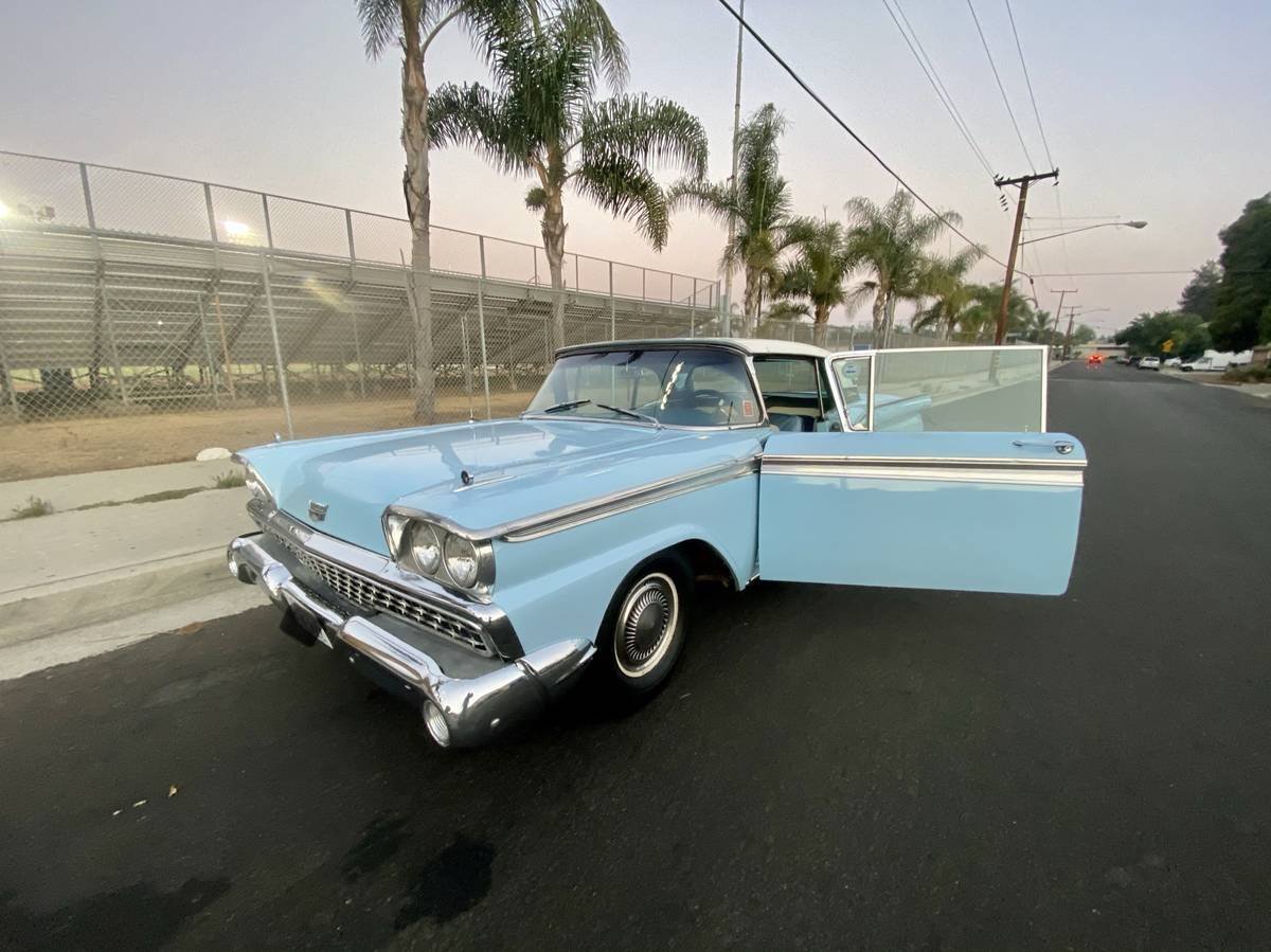1959 Ford Fairlane, foto 2