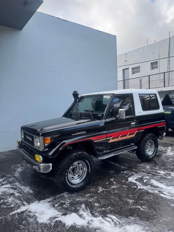 1993 Toyota Land Cruiser - FJ73, foto 2