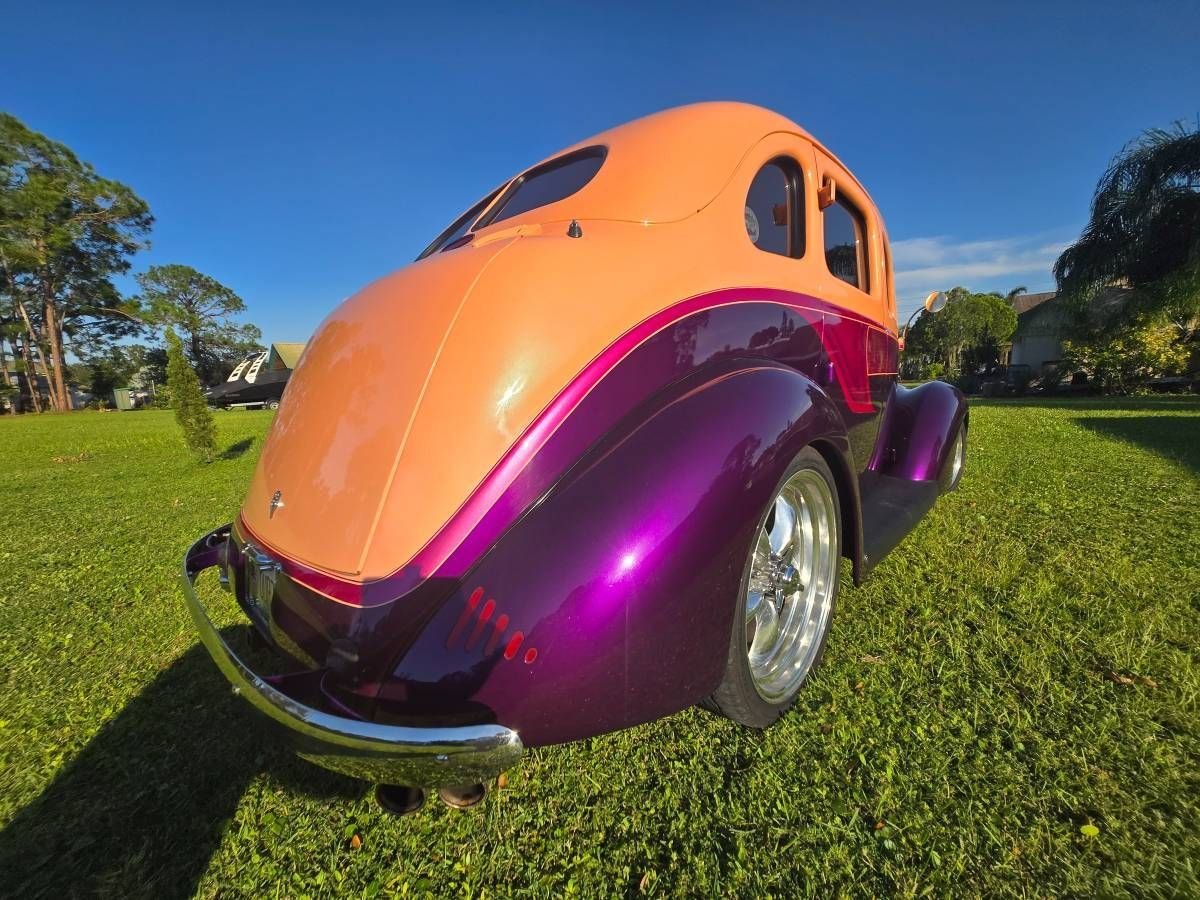1937 Ford Sedan - Humpback, foto 7