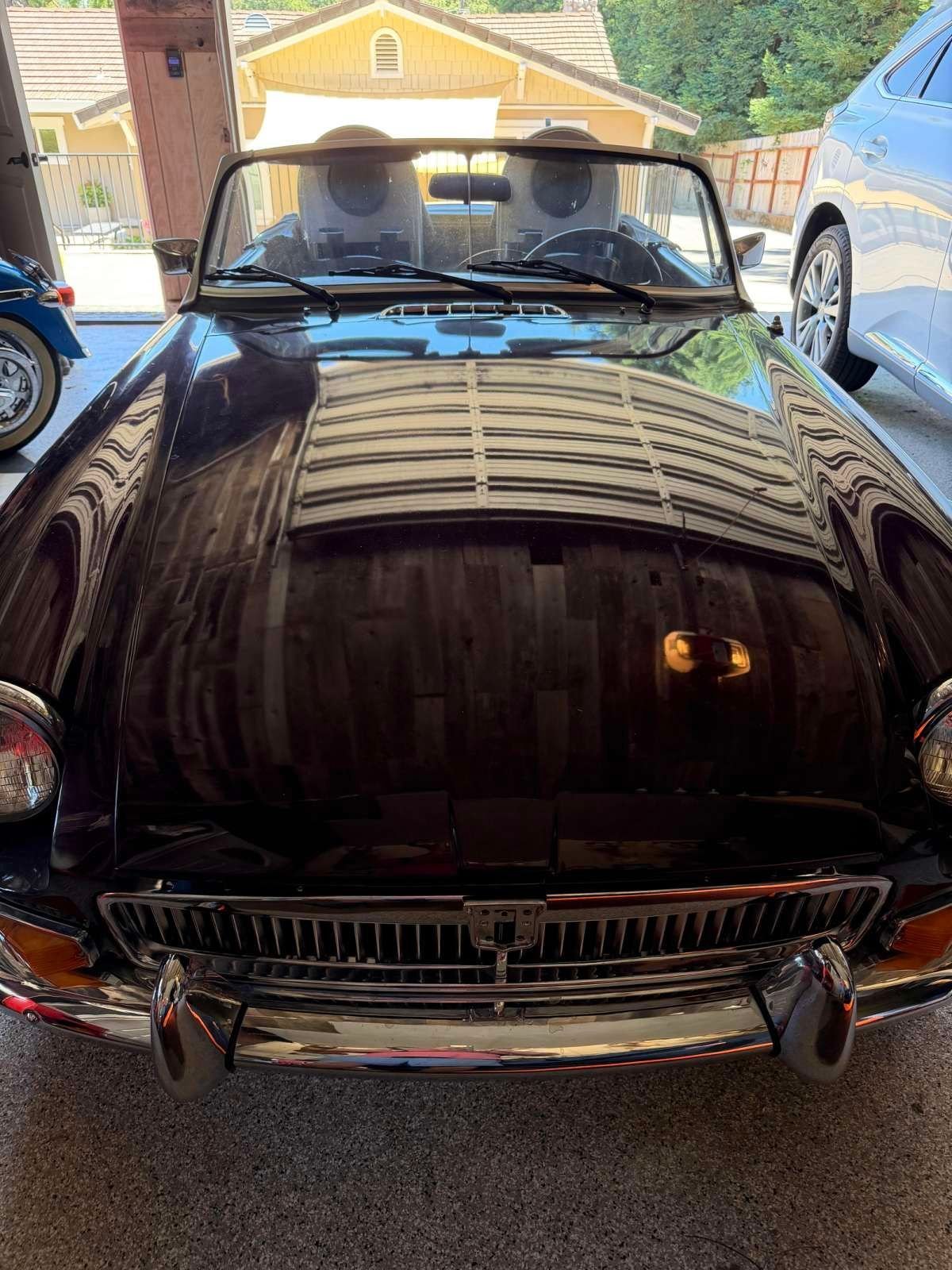 1977 MG B, foto 1