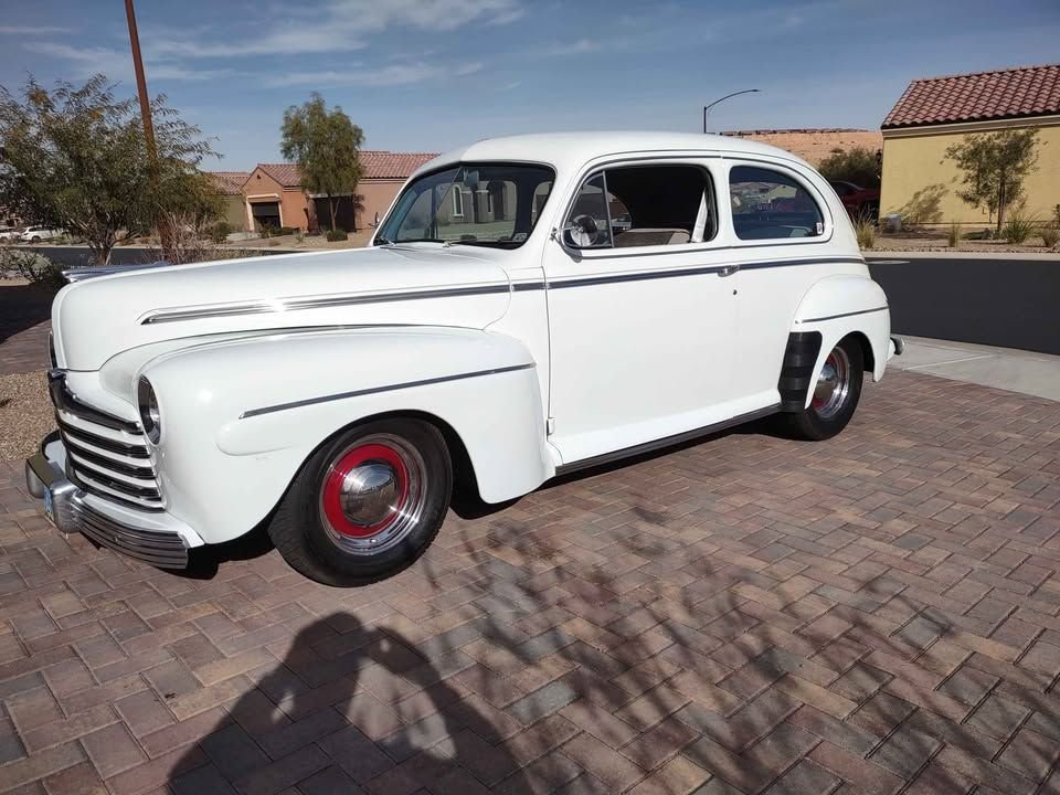 1946 Ford Super Deluxe - Tudor sedan, foto 4