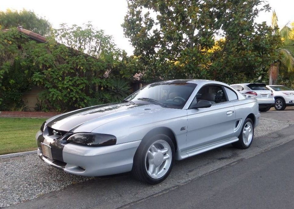 1995 Ford Mustang, foto 2