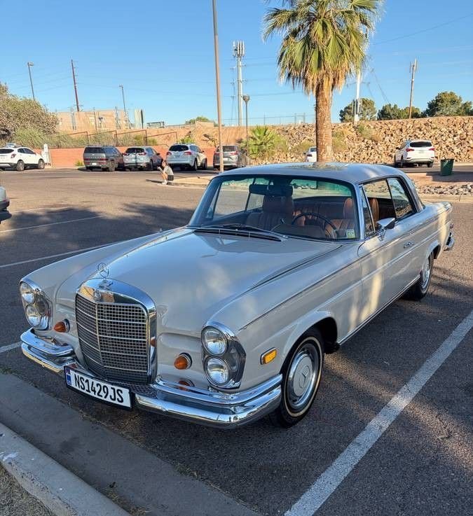 1969 Mercedes-Benz S-Class W111/112, foto 3