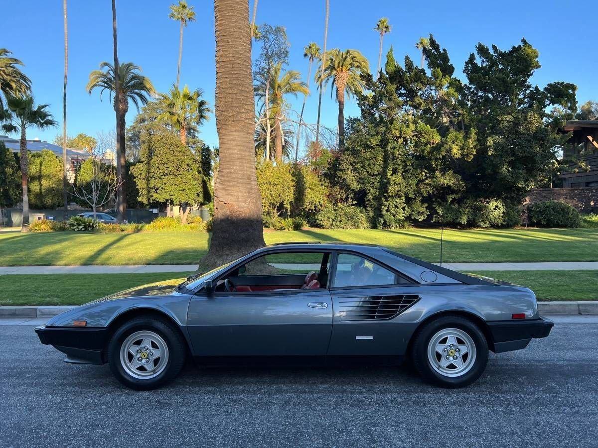 1982 Ferrari Mondial, foto 1