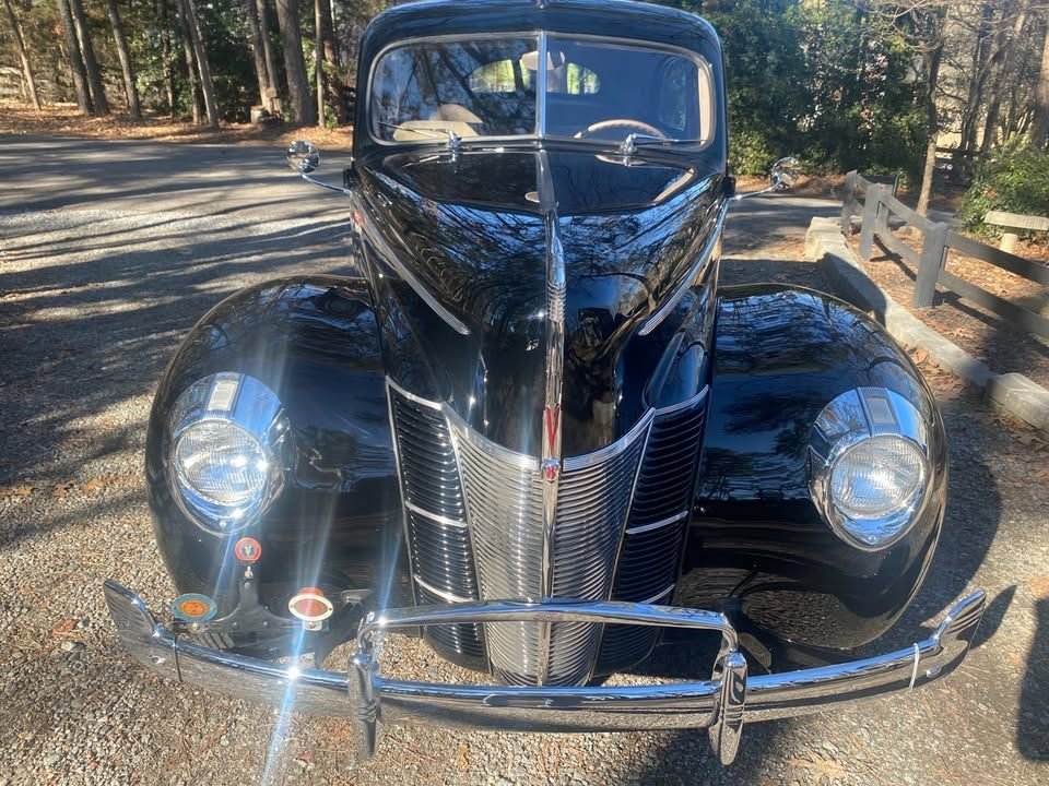 1940 Ford Tudor - Sedan, foto 2