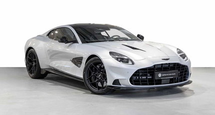 2026 Aston Martin V12 Vanquish - V12 Vanquish -Lightning Silver- 118890191_01.jpg