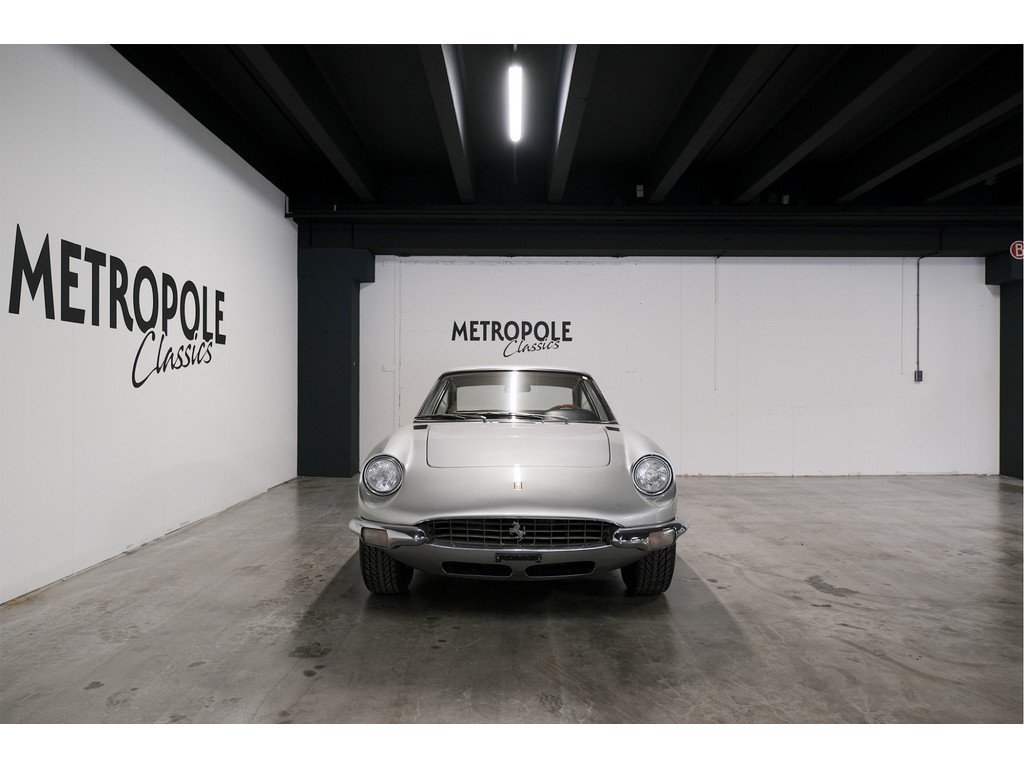 1970 Ferrari 365 - GT, foto 4