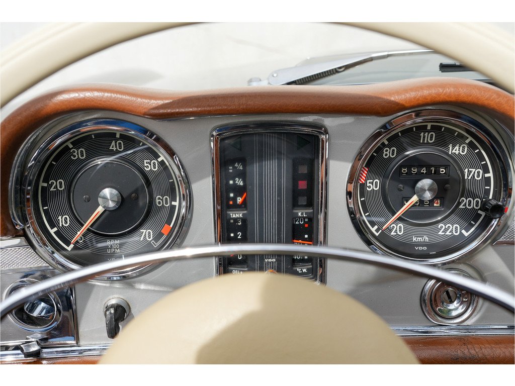 1971 Mercedes-Benz SL Pagode, foto 6