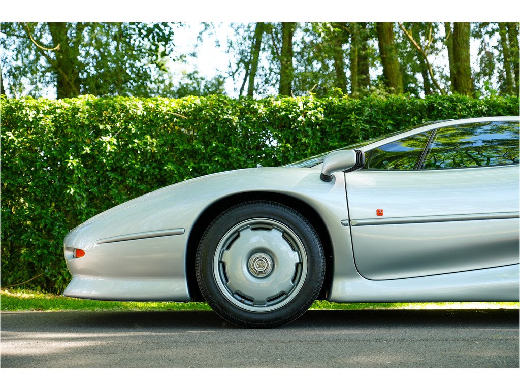 1993 Jaguar XJ220, foto 3