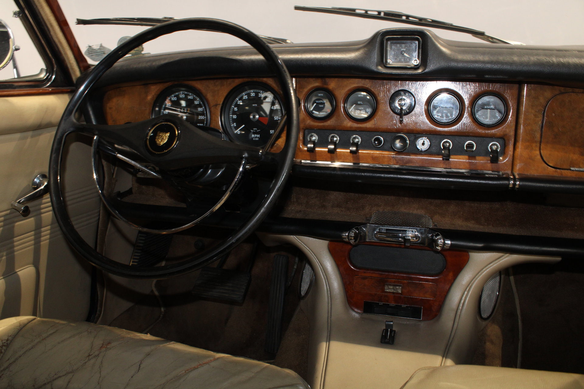 1969 Jaguar 420 - 4.2 Automatic, foto 9