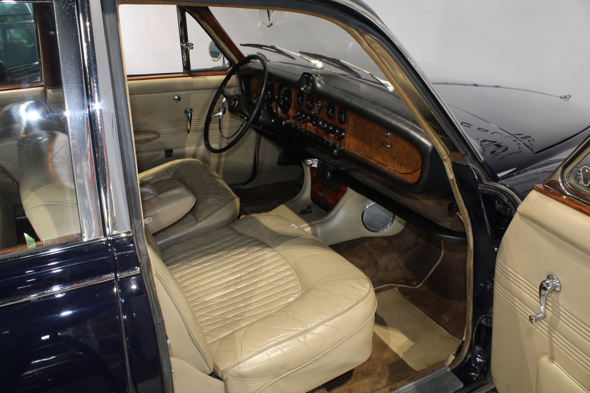 1969 Jaguar 420 - 4.2 Automatic, foto 12