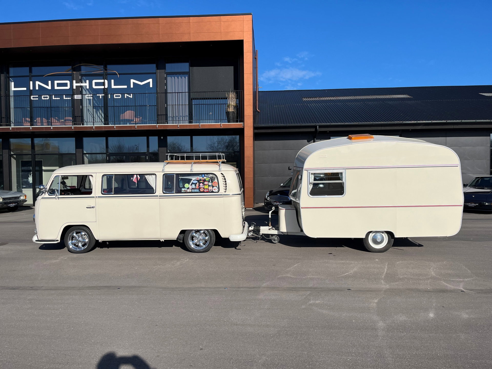 1967 VW T2 - Westfalia with caravan - UNIQUE!, foto 3
