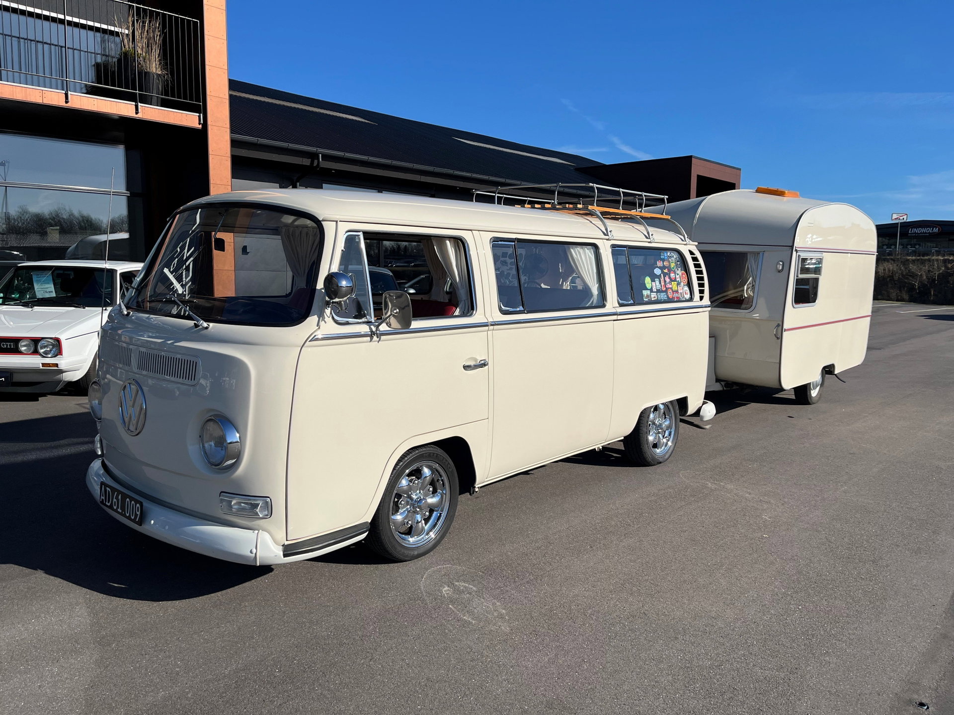 1967 VW T2 - Westfalia with caravan - UNIQUE!, foto 4