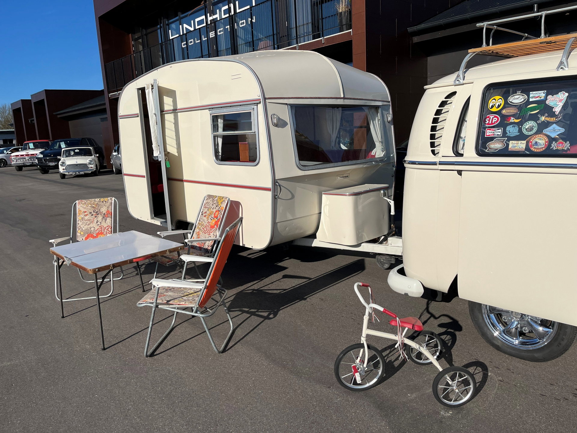 1967 VW T2 - Westfalia with caravan - UNIQUE!, foto 7
