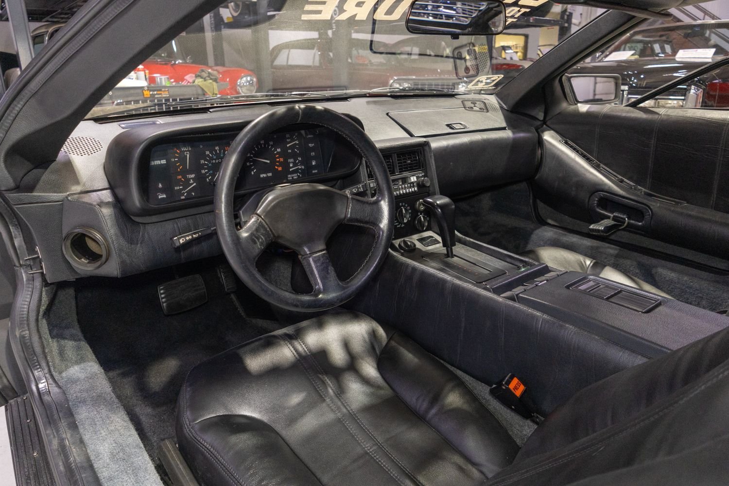 1981 DMC DMC-12, foto 2