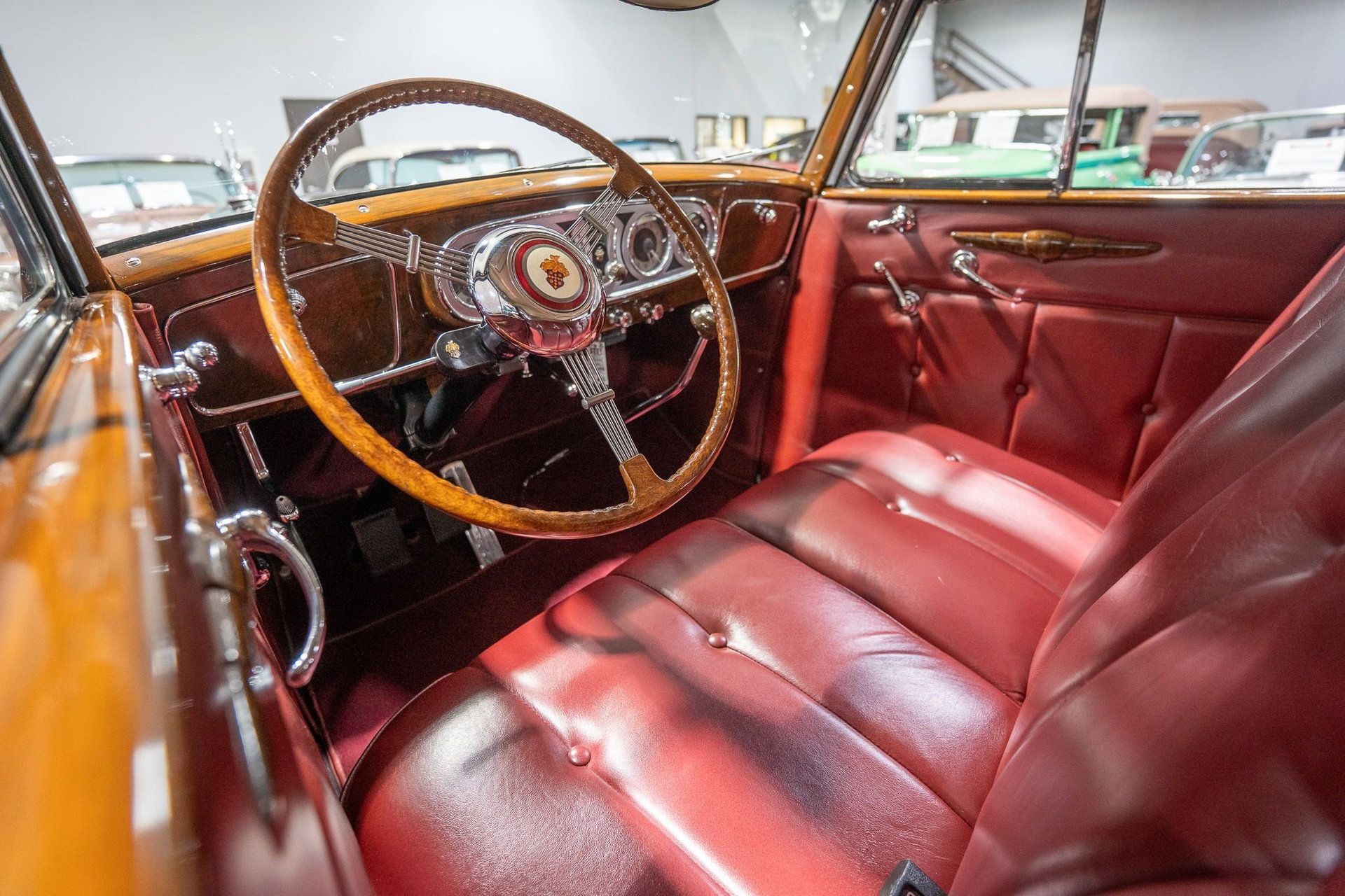 1937 Packard Super Eight, foto 2